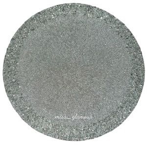 x4 TAHARI BEADED PLACEMATS CHARGERS SILVER GRAY 15" ROUND CHRISTMAS CENTERPIECE